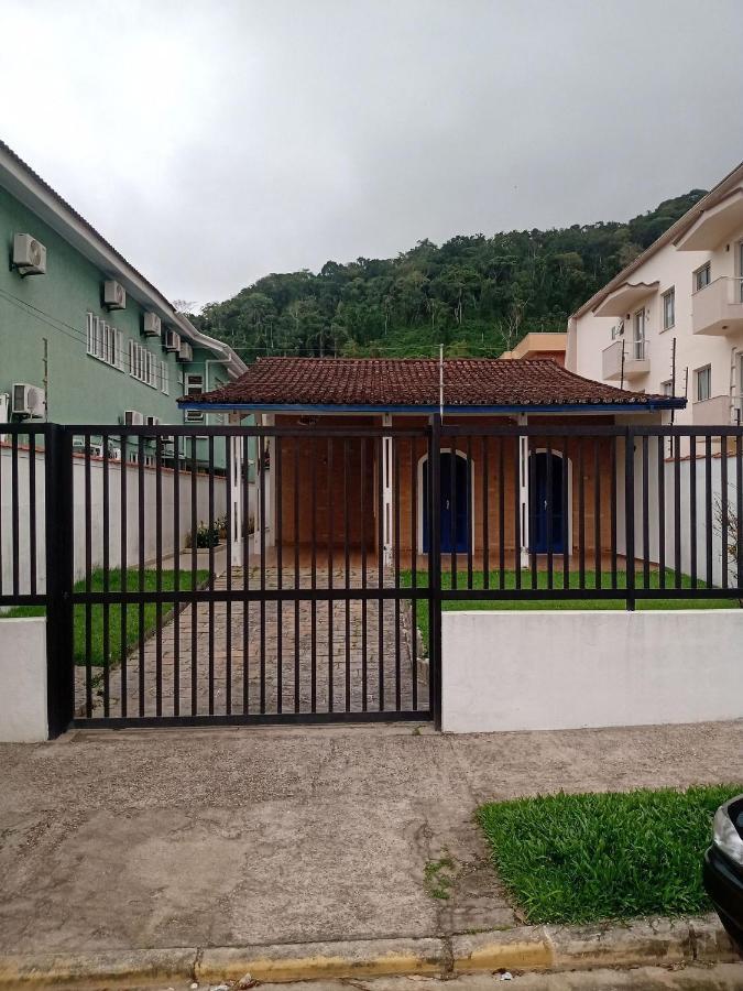Casa Praia Grande Com Churrasqueira Villa Ubatuba Exterior foto